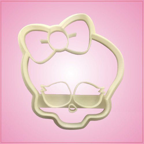 Embossed Skull With Bow Cookie Cutter 
