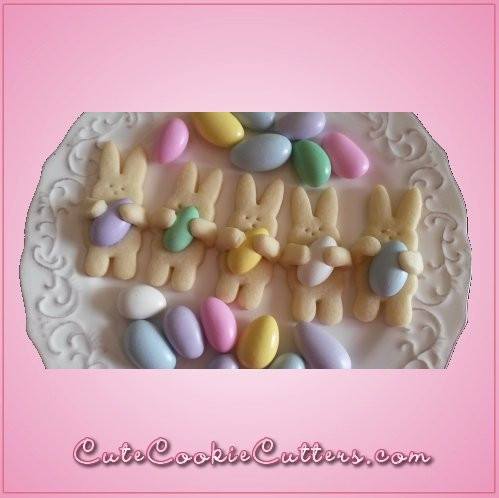 Huggy Bunny Cookie Cutter 