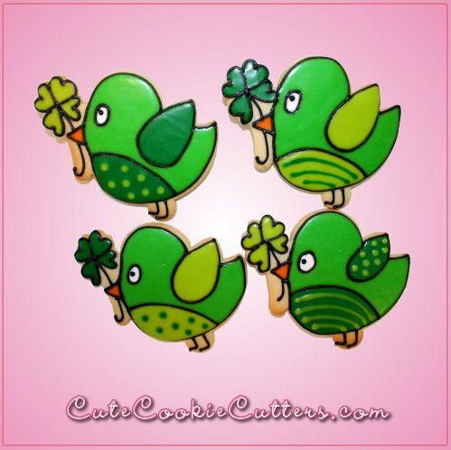 Pink Bella Birdie With Clover Cookie Cutter - Cheap Cookie Cutters